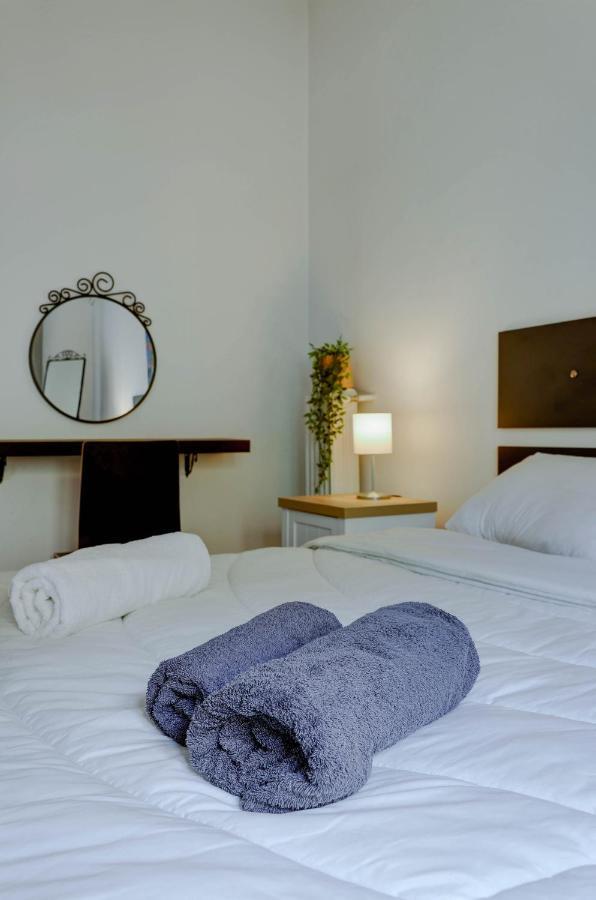 Sunny All Day Apartment Near Athens City Center Atenas Exterior foto