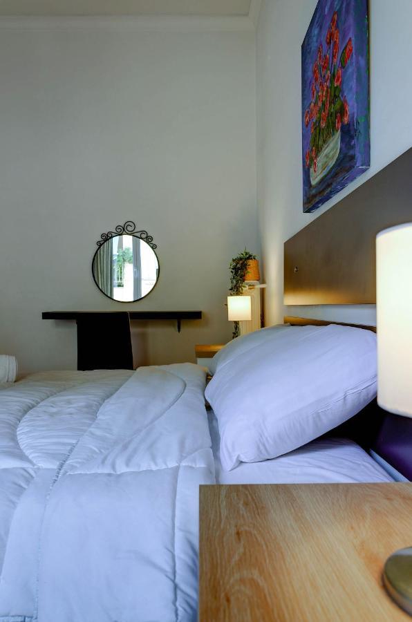 Sunny All Day Apartment Near Athens City Center Atenas Exterior foto