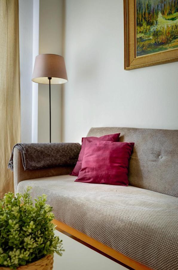 Sunny All Day Apartment Near Athens City Center Atenas Exterior foto